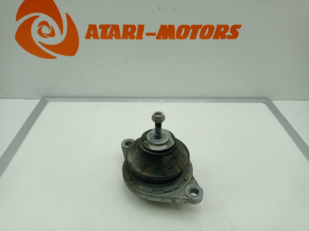 Подушка двигателя audi 100 1992 С4 AAR 2.3 443199381c контрактная