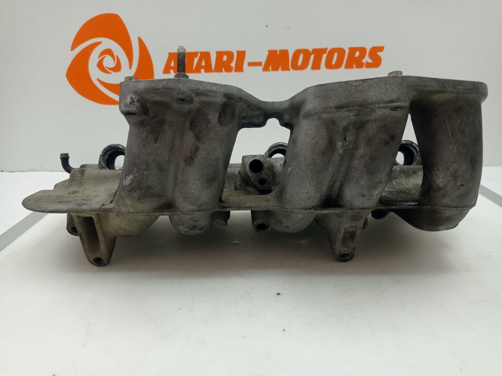 Коллектор впускной audi 100 С4 AAR 2.3