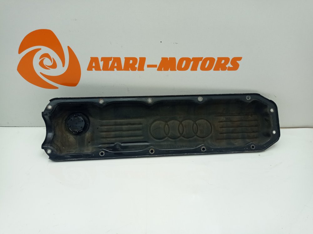 Клапанная крышка audi 100 С4 AAR 2.3