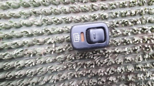 Кнопка подогрева стекла Daihatsu Terios J100G HC-EJ 1997