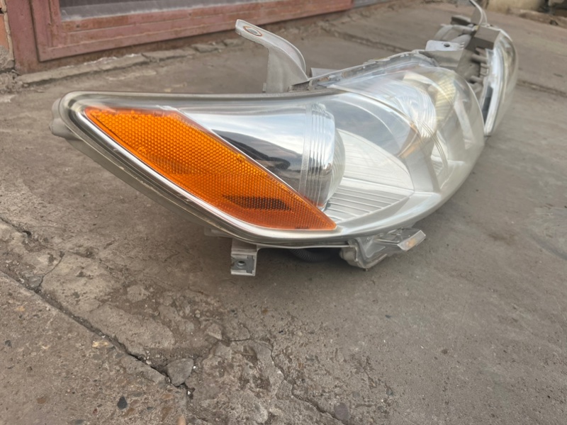 Фара передняя TOYOTA CAMRY ACV40 2AZ-FE