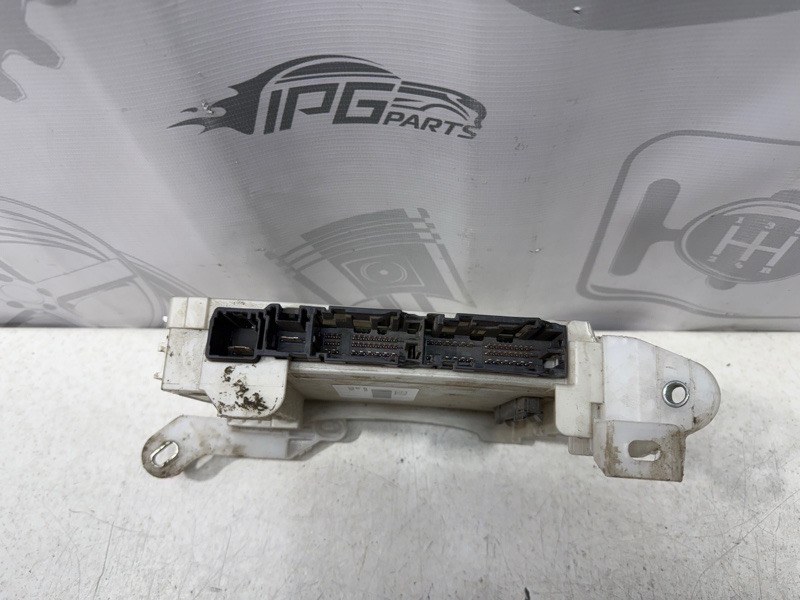 Блок комфорта Lexus UX200 MZAA10 Блок комфорта Lexus UX200 MZAA10