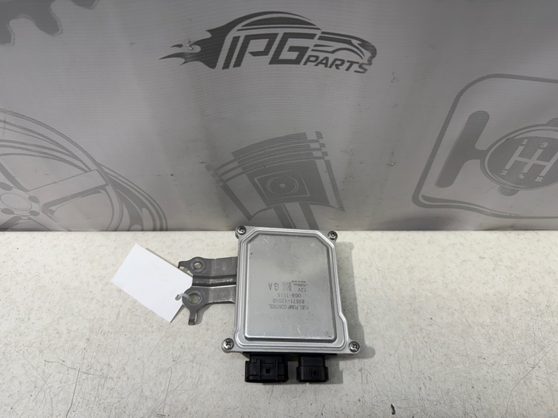 Блок управления топливным насосом UX200 MZAA10