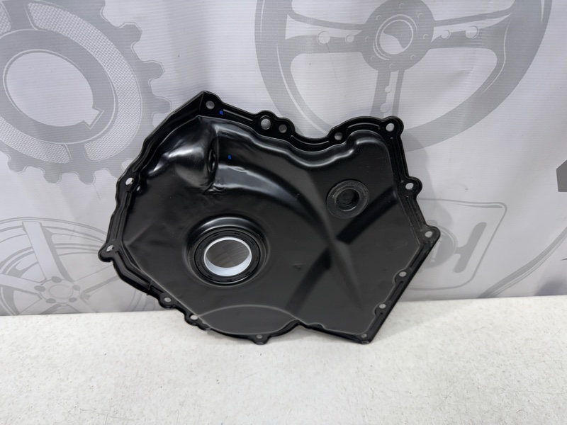 Передняя крышка двигателя картер ГРМ Passat B7 Передняя крышка двигателя картер ГРМ Passat B7