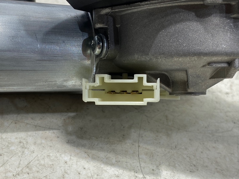 Моторчик заднего стеклоочистителя ML W164