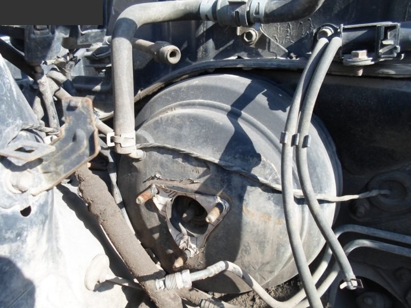 Вакуумный усилитель тормоза и сцепления Toyota Vista SV32 3S-FE