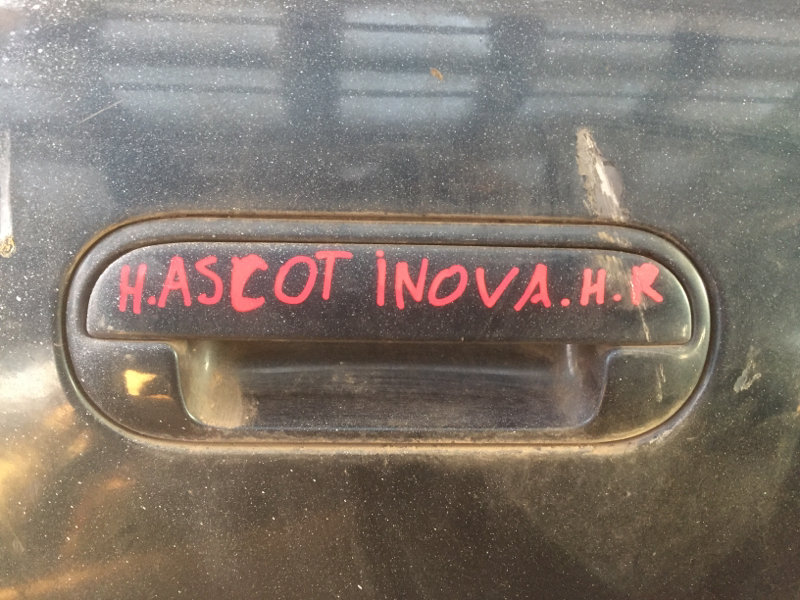 Ручка наружная Honda Ascot Innova задняя правая
