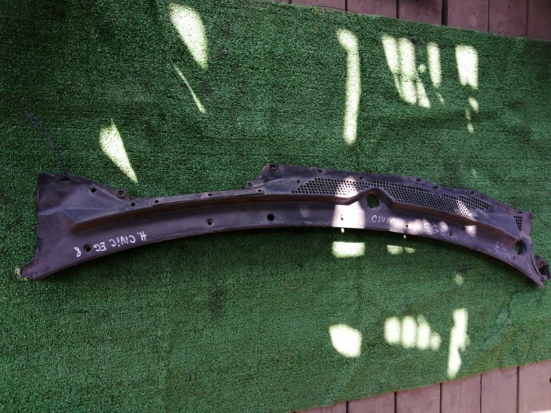Решетка под лобовое стекло Honda Civic EG8