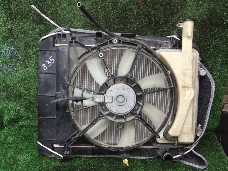 Радиатор двигателя Toyota Ractis NCP100 1NZ-FE
