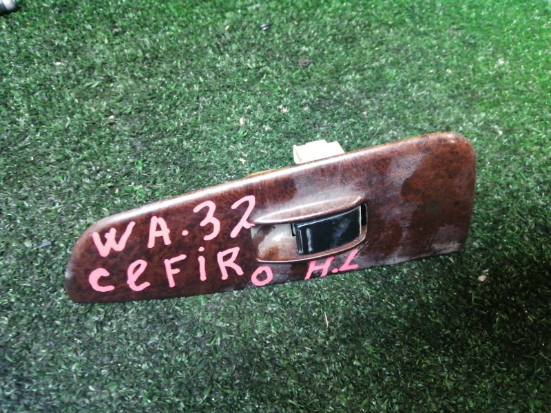 Кнопка стеклоподъемника Nissan Cefiro WA32 задняя левая