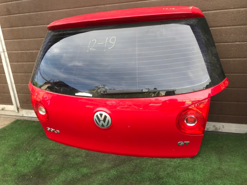 Дверь задняя багажника Volkswagen Golf AXW