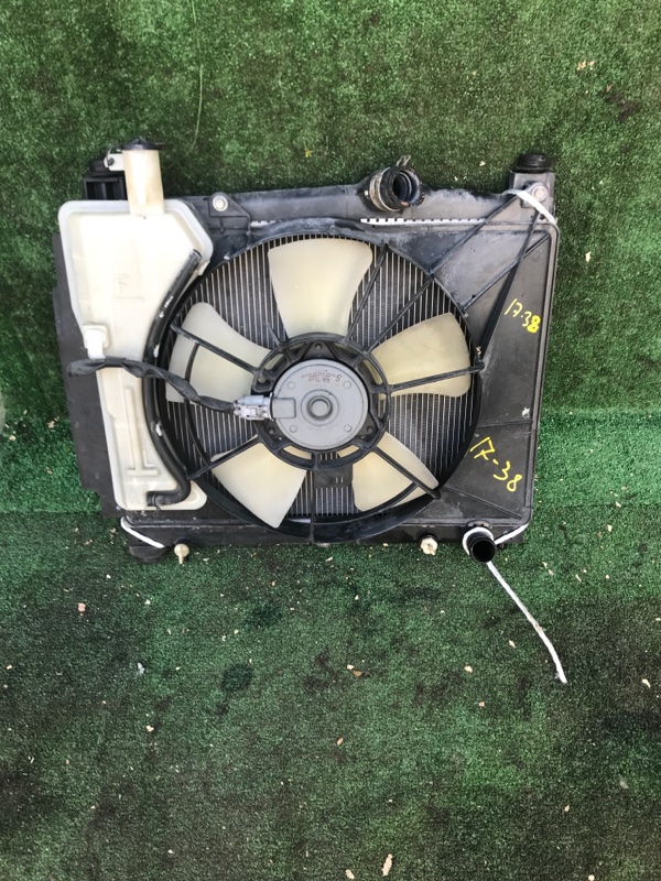 Радиатор двигателя Toyota Sienta NCP81 1NZ-FE