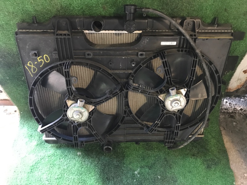 Радиатор двигателя Nissan Serena FNC26 MR20