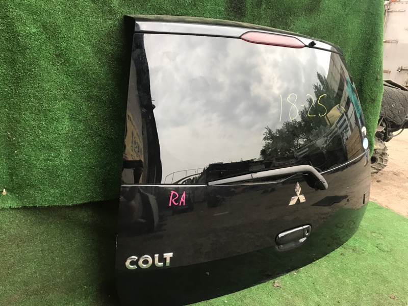 Дверь задняя багажника Mitsubishi Colt Z21A 4A90