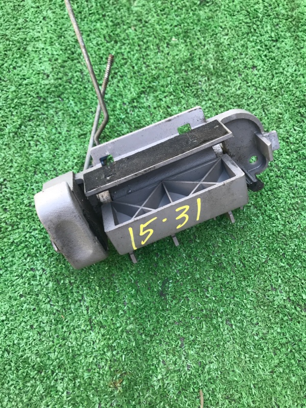 Ручка Honda Stepwgn RF2 B20B Ручка Honda Stepwgn RF2 B20B