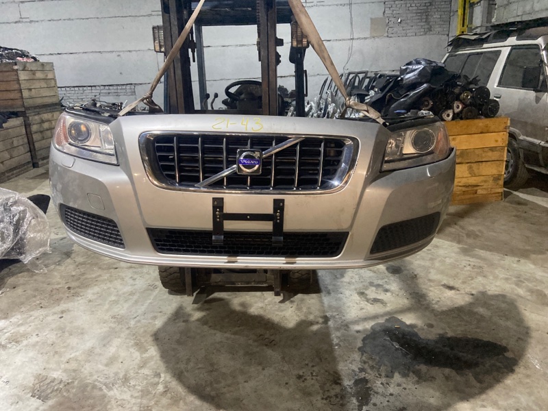 Nose cut Volvo V70 B5254T 2008