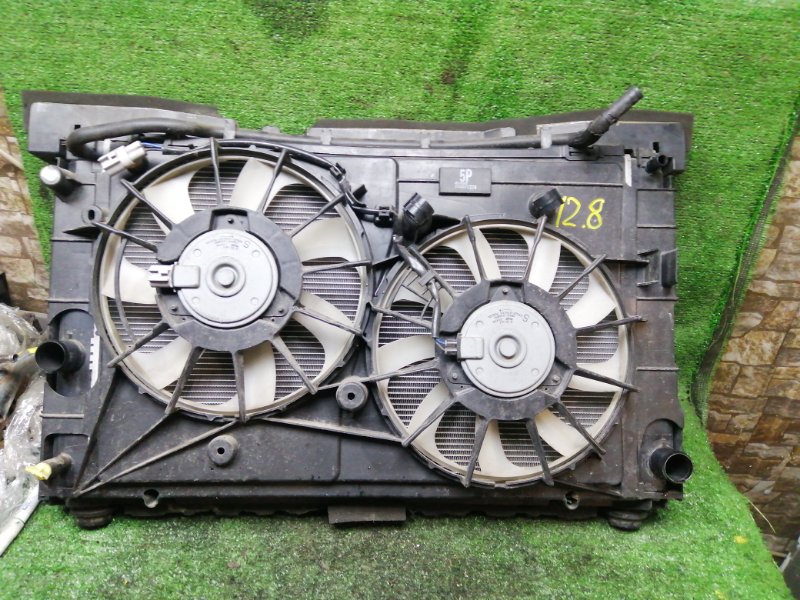 Радиатор двигателя Toyota Prius ZVW30 2ZR-FXE 2009