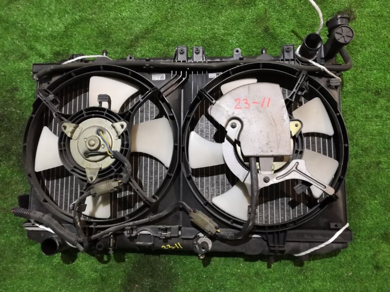 Радиатор двигателя Nissan Primera P10 SR18DE
