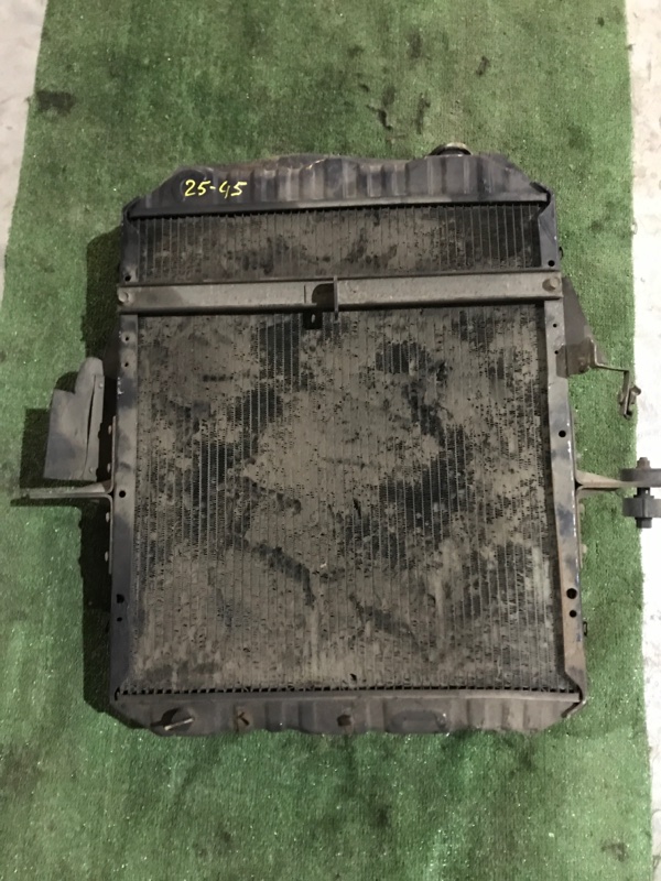 Радиатор двигателя Isuzu Elf 4HF1 1994