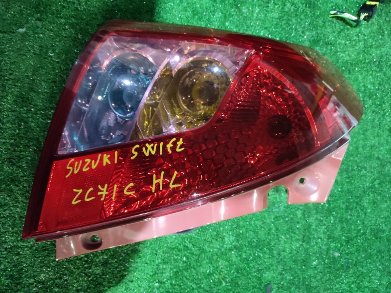 Фонарь стоп-сигнала Suzuki Swift ZC71C левый