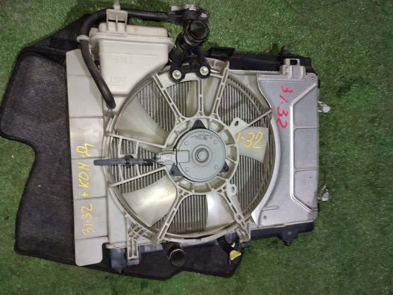 Радиатор двигателя Toyota Ractis SCP100 2SZ-FE 2007