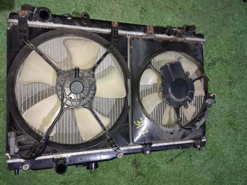 Радиатор двигателя Honda Stepwgn RF1 B20B