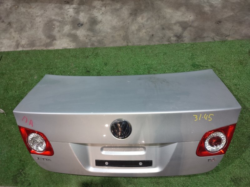 Крышка багажника Volkswagen Jetta CAV