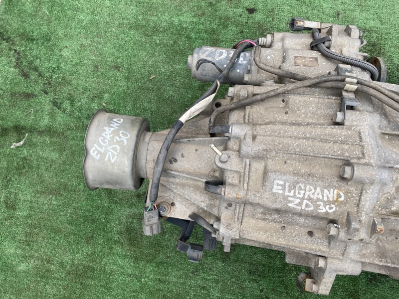 Раздаточная коробка Nissan Elgrand AVWE50 ZD30
