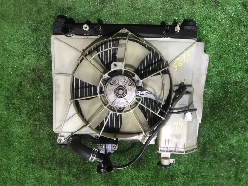 Радиатор двигателя Toyota Bb NCP31 1NZ-FE