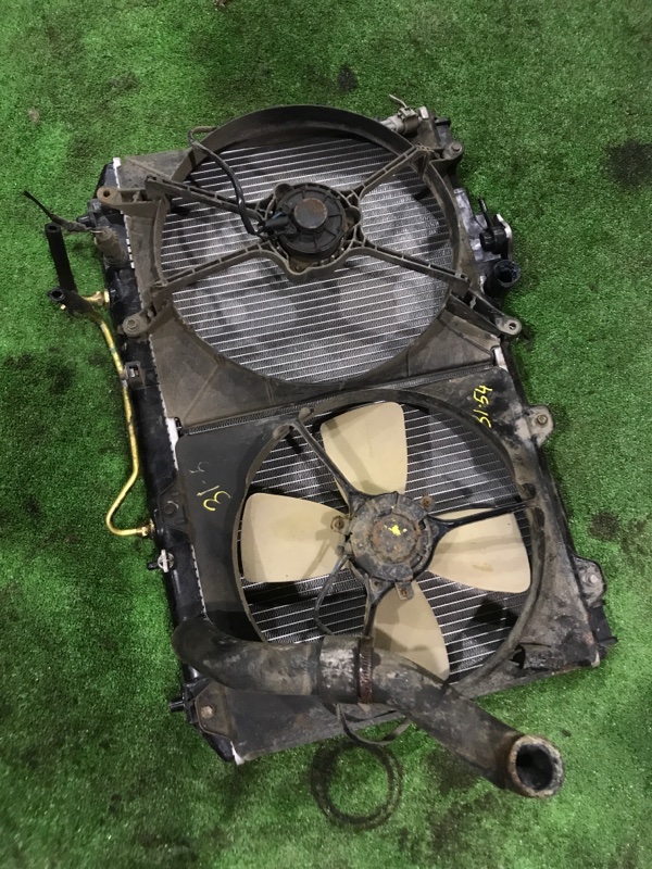 Радиатор двигателя Toyota Camry SV30 4S-FE