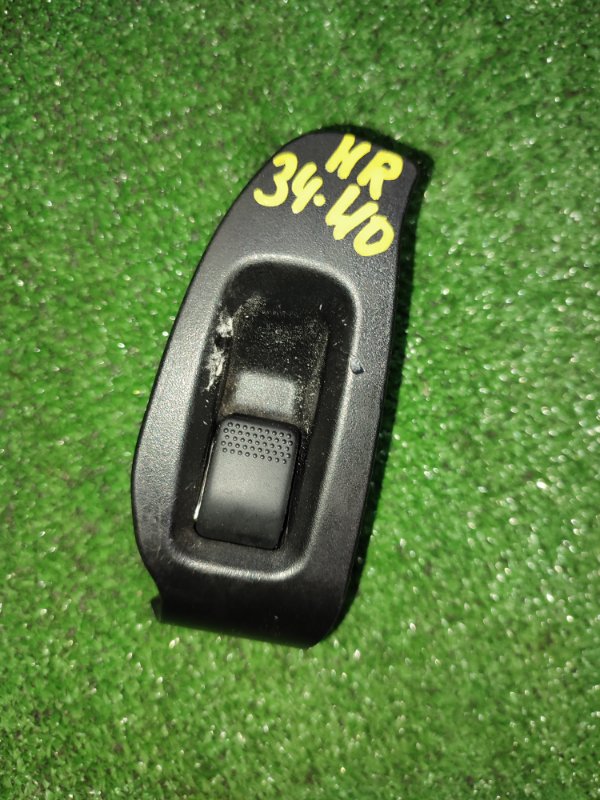 Кнопка стеклоподъемника Subaru Legacy BE5 EJ208 2003 задняя правая