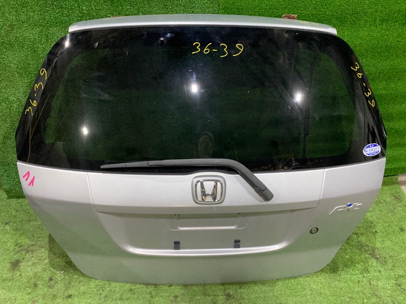 Дверь задняя багажника Honda Fit GD3 L15A 2003