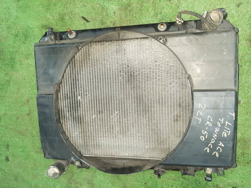 Радиатор двигателя Toyota CR50G