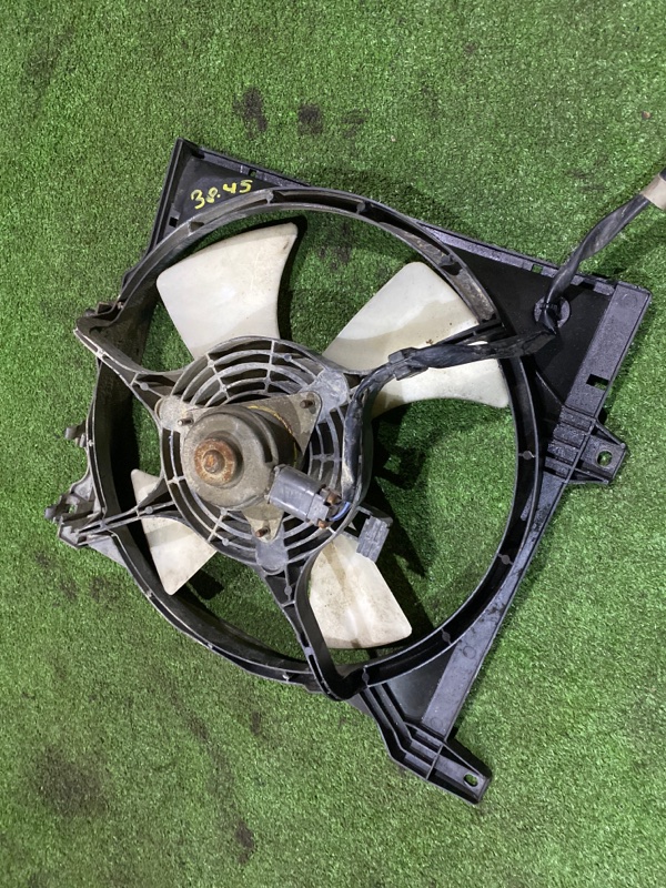 Вентилятор радиатора двигателя Nissan Ad VSGY10 CD17