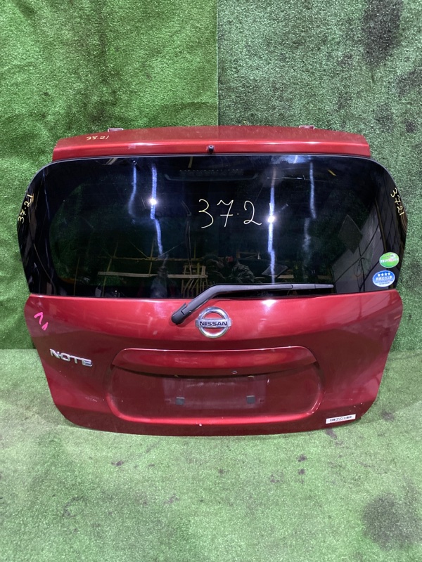 Дверь задняя багажника Nissan Note E12 HR12DE 2014