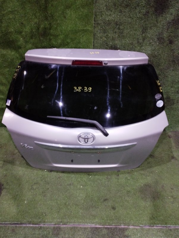 Дверь задняя багажника Toyota Vitz KSP130 1KR-FE