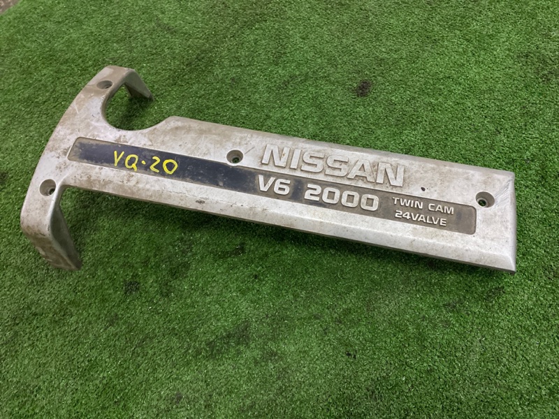 Крышка на двигатель декоративная Nissan VQ20