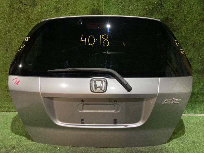 Дверь задняя багажника Honda Fit GD1 L13A