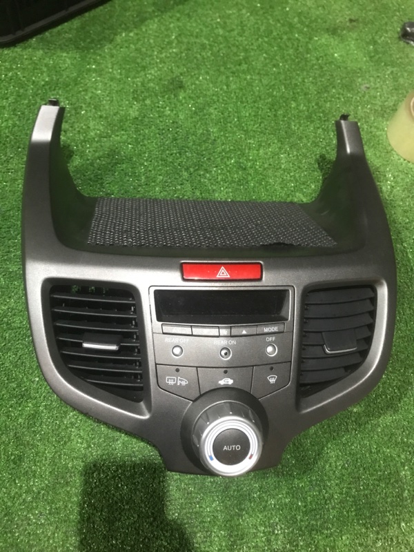 Блок управления климат-контролем Honda Odyssey RB1 K24A