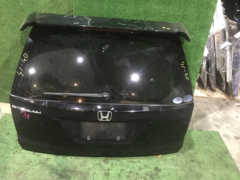 Дверь задняя багажника Honda Stream RN6 R18A