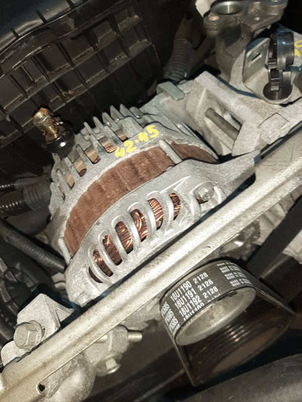 Генератор Subaru Exiga YA5 EJ204 2012