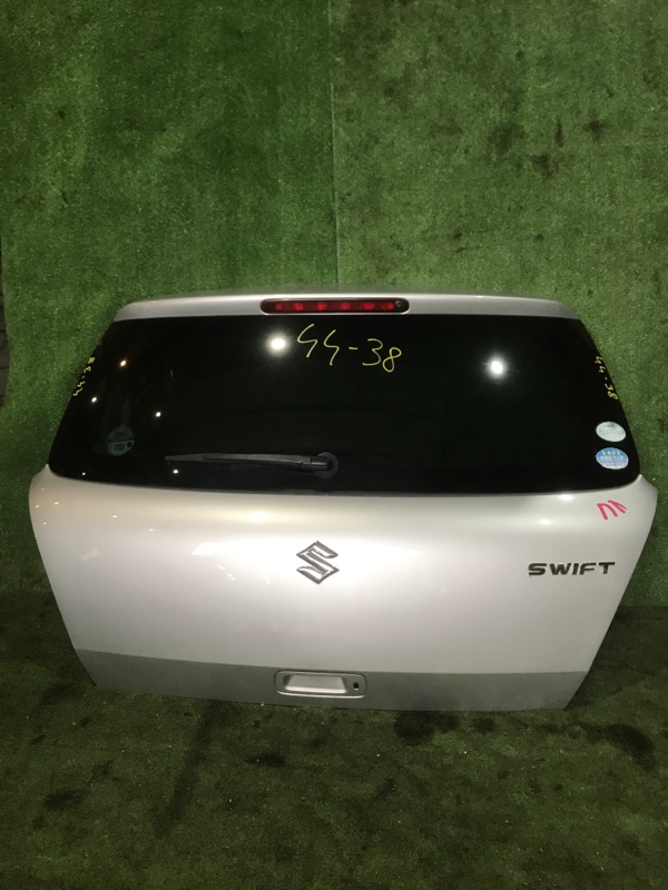 Дверь задняя багажника Suzuki Swift ZD11S M13A