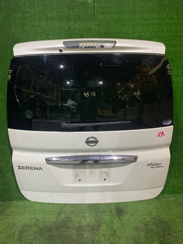 Дверь задняя багажника Nissan Serena C25 MR20DE