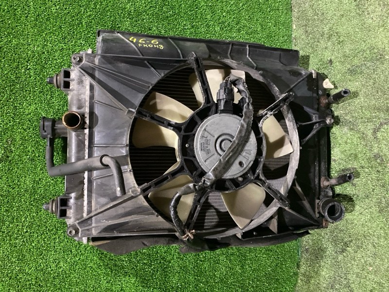 Радиатор двигателя Toyota Bb QNC21 3SZ-VE