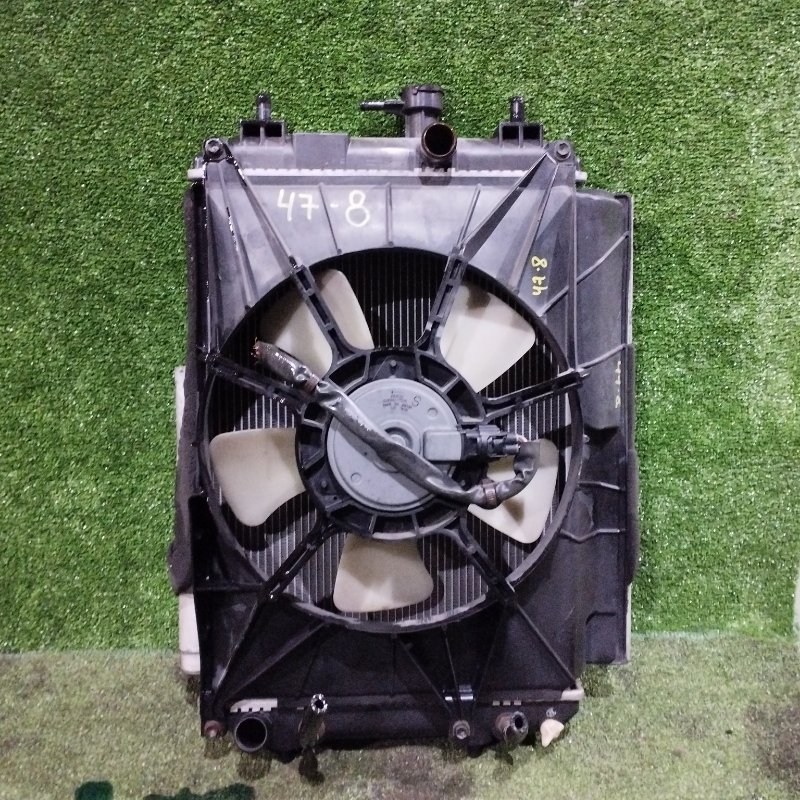 Радиатор двигателя Toyota Bb QNC20 K3-VE