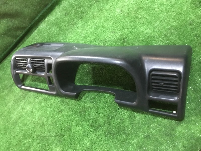 Панель передняя в салон Suzuki Jimny JB23W K6A-T 2000