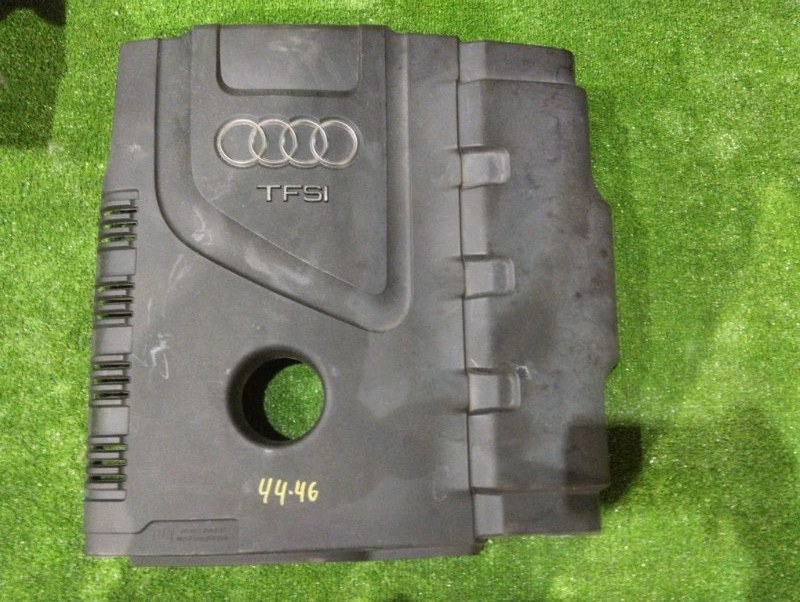 Крышка на двигатель декоративная Audi A5 CDNC 2010