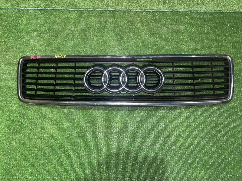 Решетка радиатора Audi 100 AAR