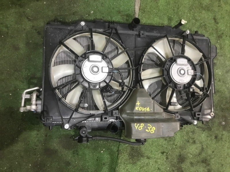 Радиатор двигателя Mazda Axela BM2FS SH-VPTR