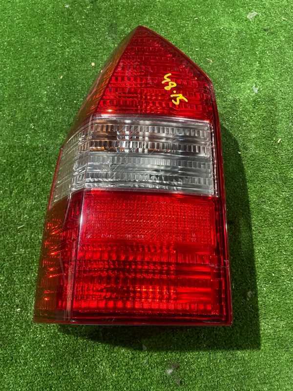 Фонарь стоп-сигнала Mitsubishi Chariot Grandis N84W 4G64 левый